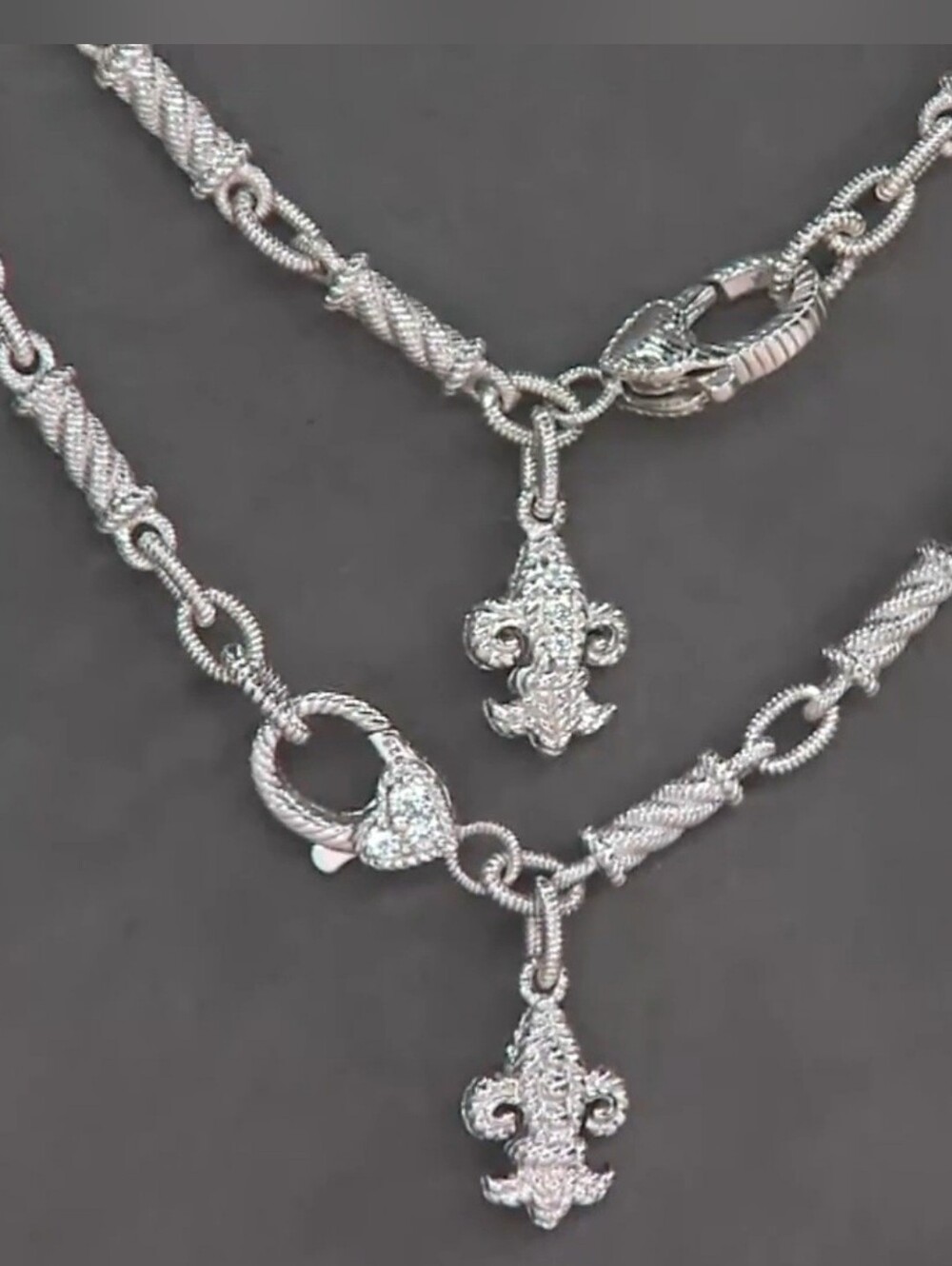 Judith Ripka Sterling Silver Oval Link Fleur-de-Lis Charm Necklace. Diamonique.